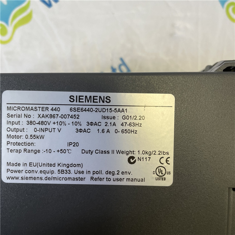 SIEMENS inverter 6SE6440-2UD15-5AA1 MICROMASTER 440 without filter 380-480 V 3 AC +10/-10% 47-63 Hz constant torque 0.55 kW overload 150% 60 s
