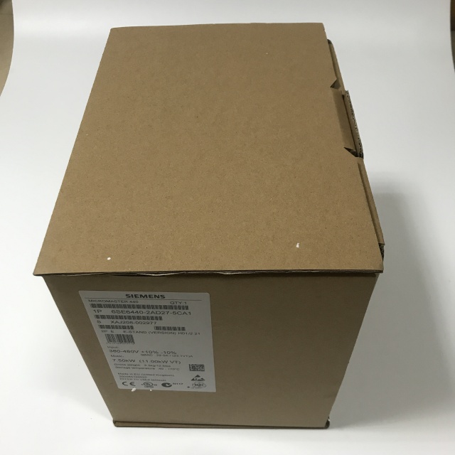 SIEMENS inverter 6SE6440-2AD27-5CA1