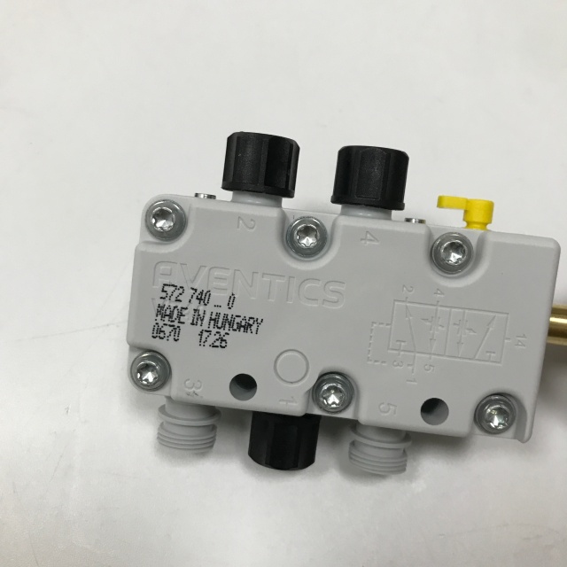 REXROTH Solenoid valve 5727405302