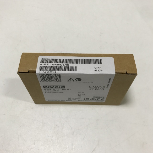 SIEMENS Digital output module 6ES7132-4BF00-0AB0