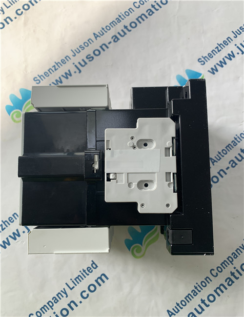 SIEMENS 3TF4822-0XU0 Contactor AC 50 HZ, 240 V AC3 400 V 75 A 37 kW AUX. contacts: 2 NO + 2 NC size 4 screw connection
