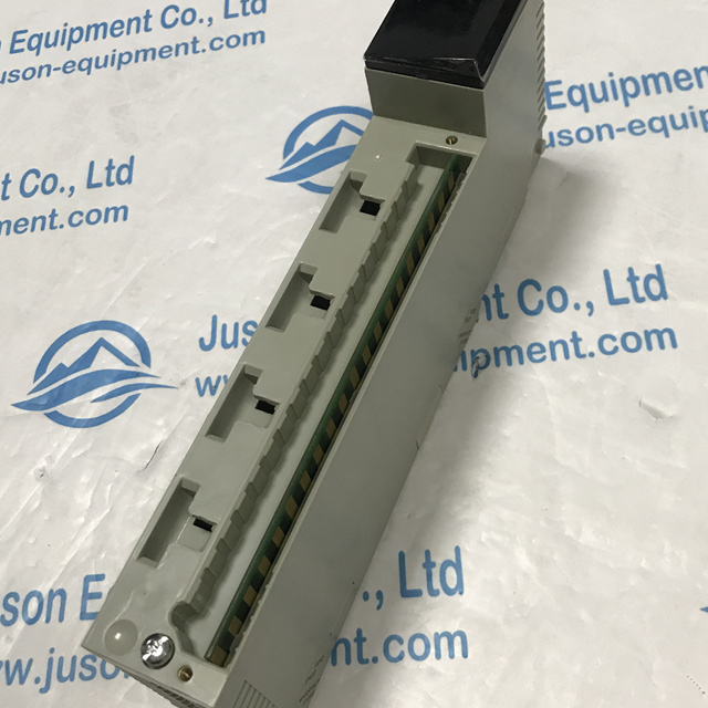 Schneider Digital input/output module 140ARI03010