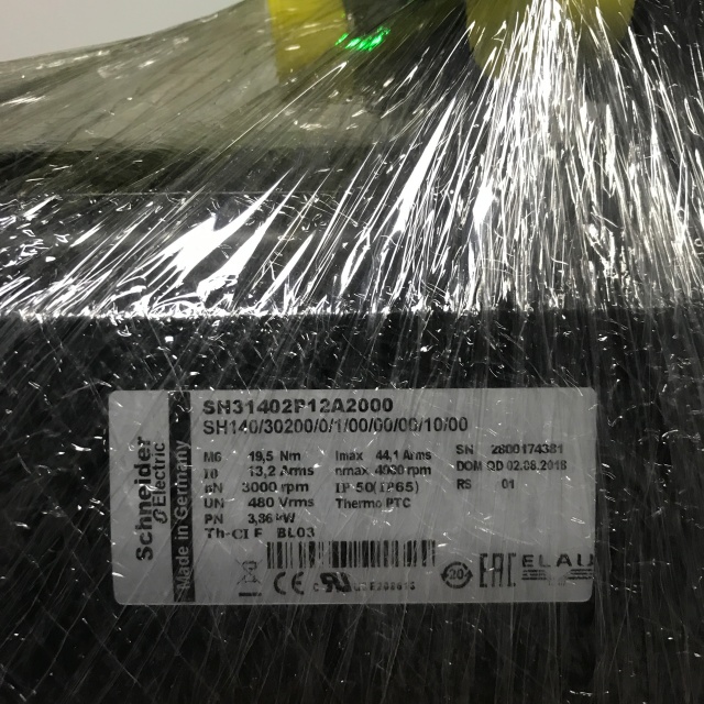 Schneider servo motor SH140 30200 0 1 00 00 00 10 00
