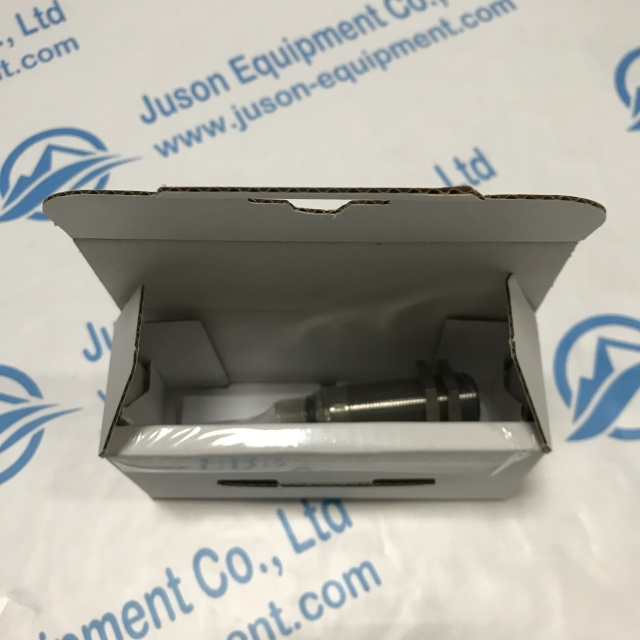 IFM Displacement sensor UGT501
