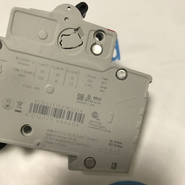 ABB Miniature circuit breaker 2CDS251001R0254 S201-C25