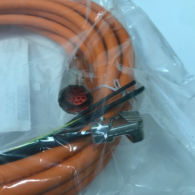 Allen Bradley cable 2090-CSWM1DE-14AA10