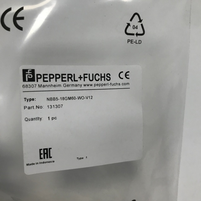 PEPPERL+FUCHS 3-pin proximity switch NBB5-18GM60-WO-V12