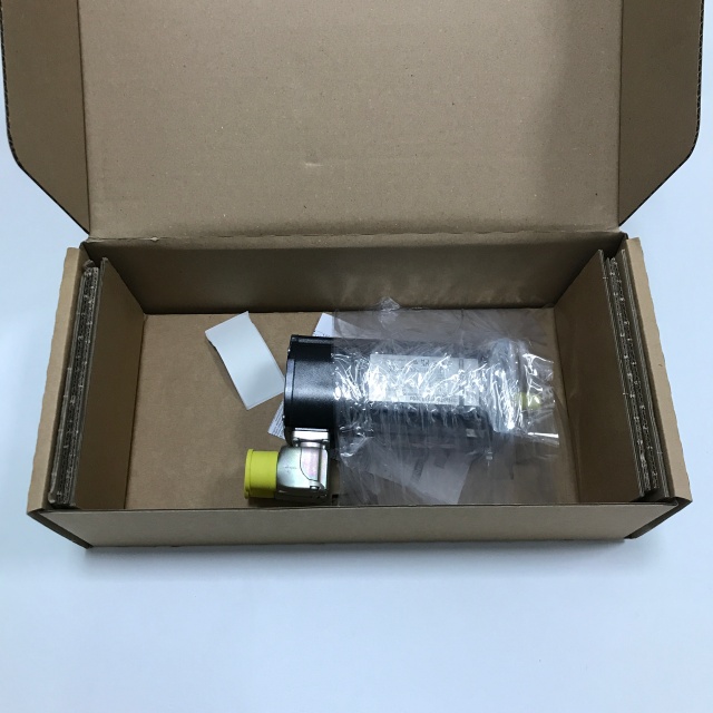 Schneider servo motor SH30701P01A2000