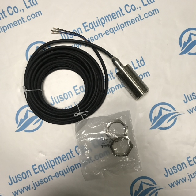 IFM Inductive proximity switch IIM210