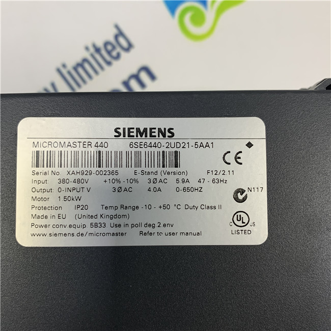 SIEMENS 6SE6440-2UD21-5AA1 MICROMASTER 440 without filter 380-480 V 3 AC +10/-10% 47-63 Hz constant torque 1.5 kW overload 150% 60 s
