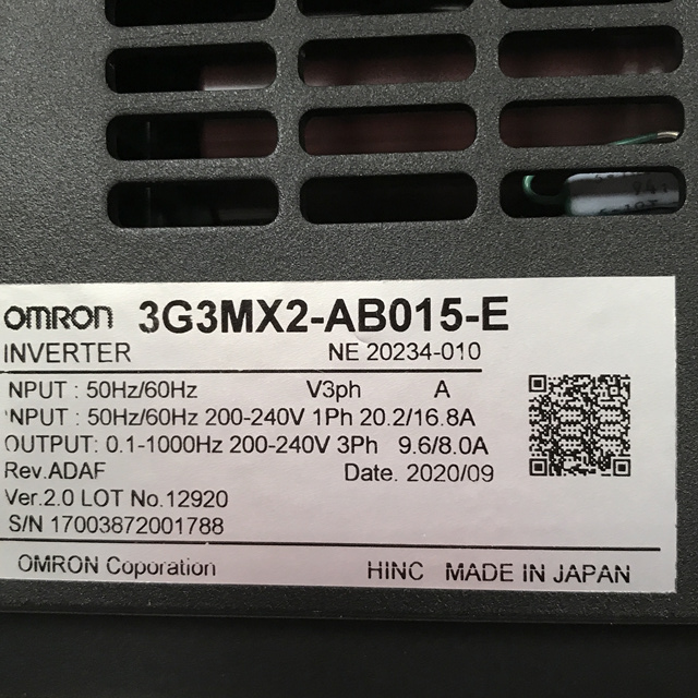 OMRON Small frequency converter 3G3MX2-AB015-E