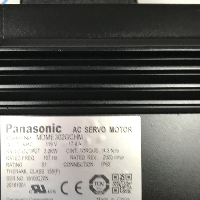 Panasonic AC Servo Motor MDME302GCHM 