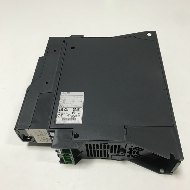 Schneider frequency converter ATV320U22N4B