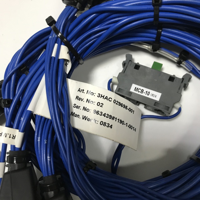 ABB component 3HAC029695-001