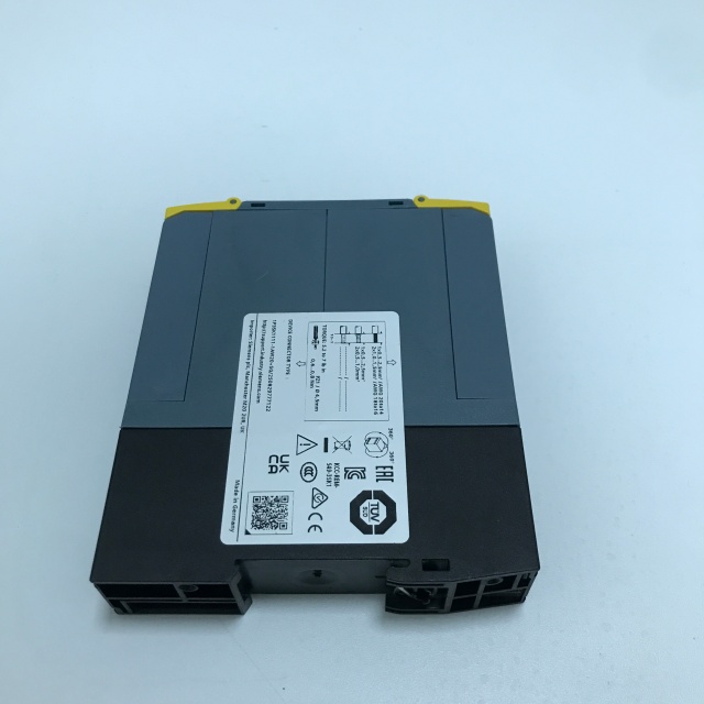 SIEMENS safety relay 3SK1111-1AW20