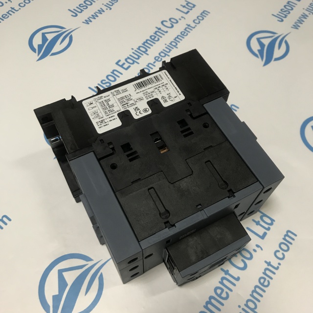 SIEMENS Moulded Case Circuit Breaker 3RT2046-1KB40