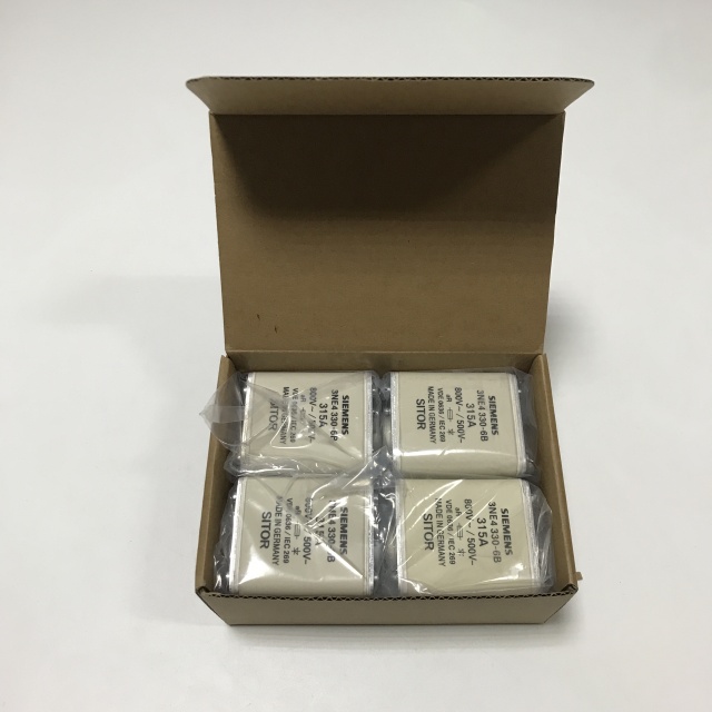 SIEMENS photoelectric switch 3NE4330-6B