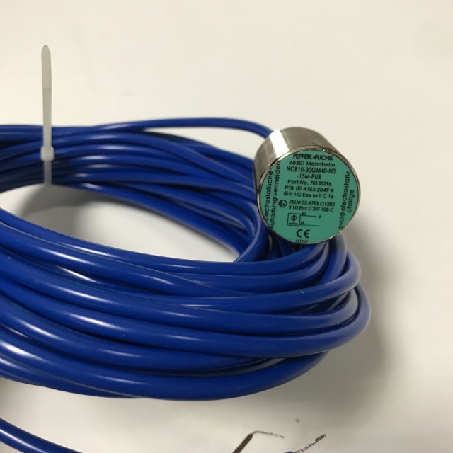 PEPPERL+FUCHS Electromagnetic proximity switch NCB10-30GM40-NO-15M-PUR