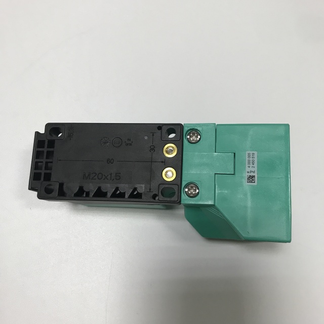 P+F sensor NJ40+U1+N