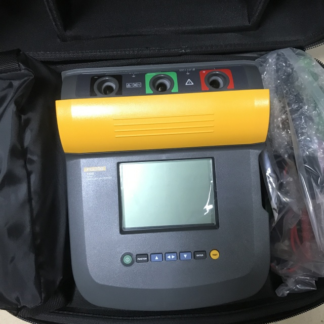Fluke insulation resistance tester 1555FC