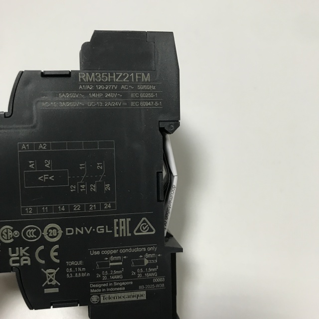 Schneider control relay RM35HZ21FM