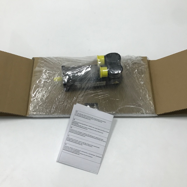 Schneider servo motor SH30551P02F2100