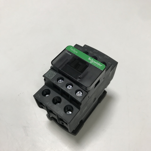 Schneider AC contactor LC1D32B7C