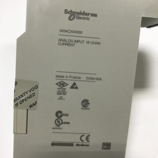 Schneider Analog input module 140ACI04000