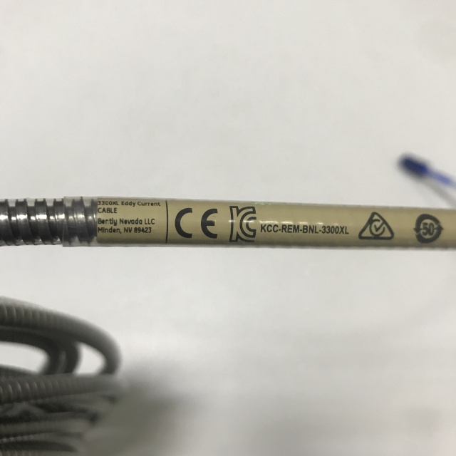 Bently Nevada Vibration Monitor 330130-085-01-00