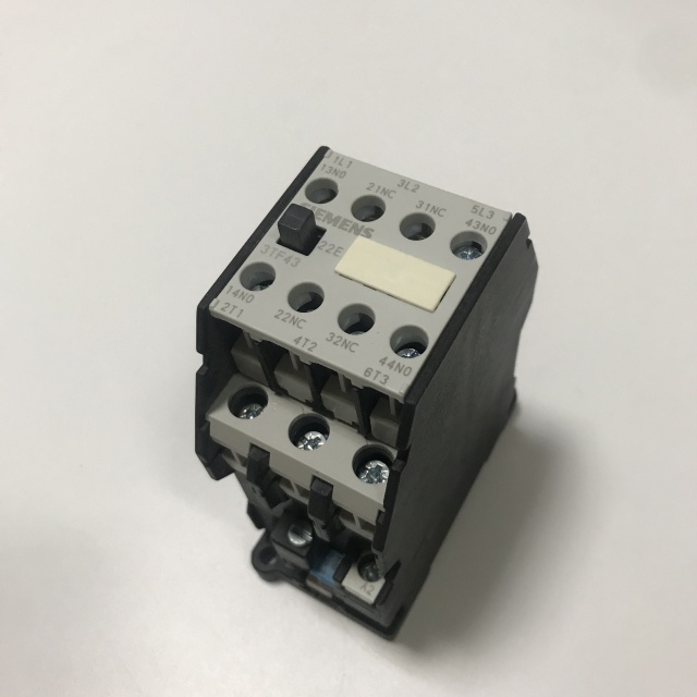 SIEMENS AC contactor 3TF4322-0XM0