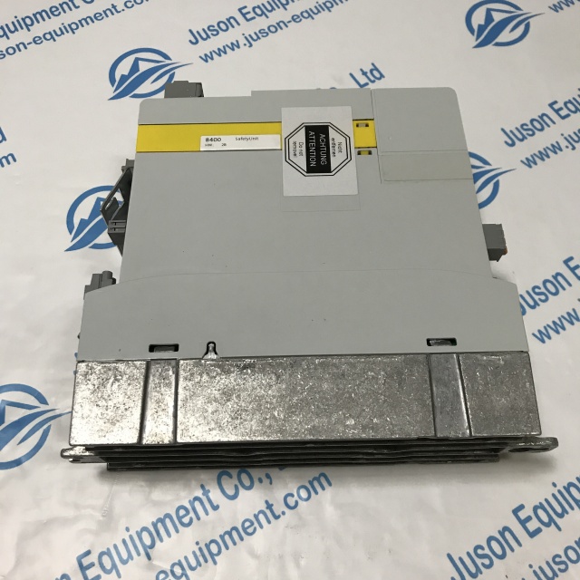 Lenze inverter E84AVSCE7512SB0