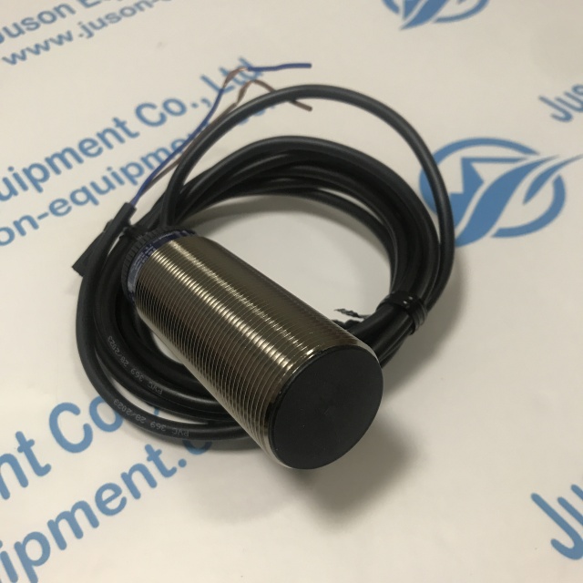 Schneider proximity switch XSA-V11801