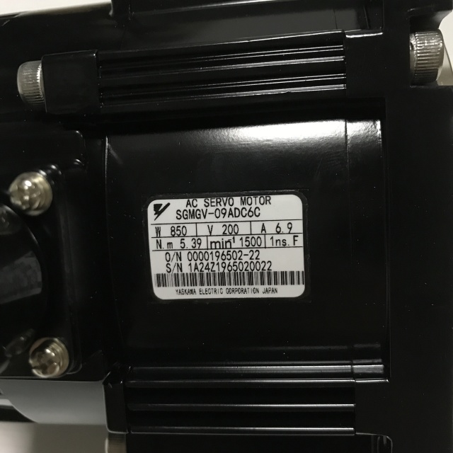 Yaskawa servo motor SGMGV-09ADC6C