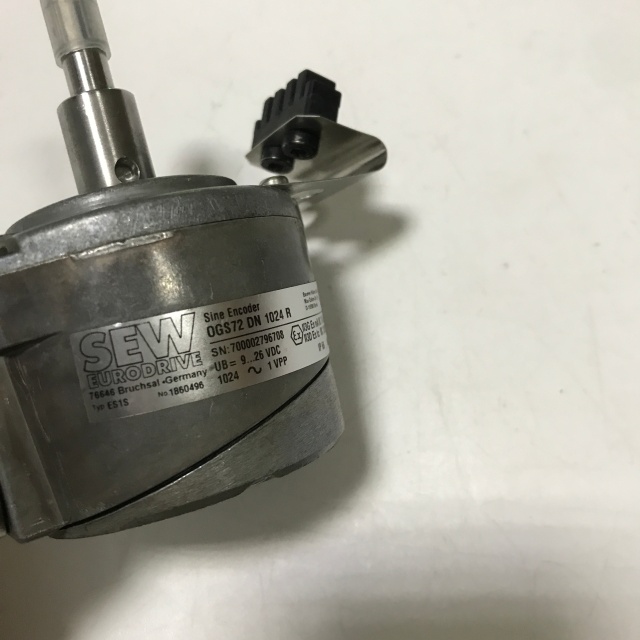 SEW encoder OGS72 DN 1024 R 1860496