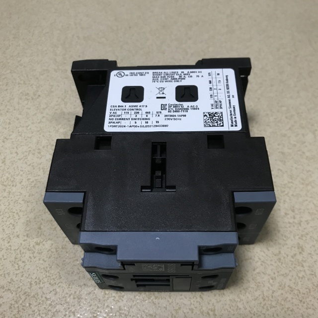 SIEMENS contactor 3RT2024-1AP00