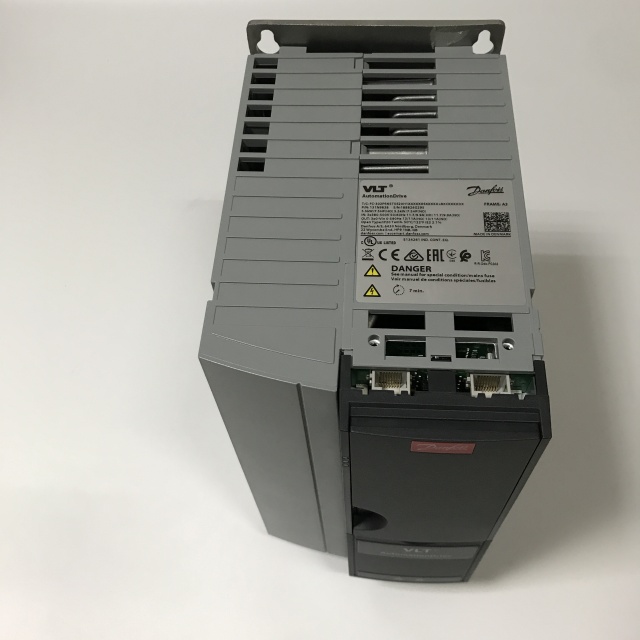 Danfoss frequency converter FC-302P5K5T5E20H1XXXXXXSXXXXALBXCXXXXDX 131N9838