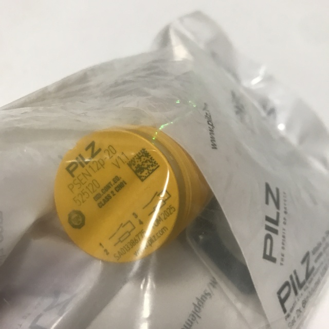 Pilz safety relay 525120
