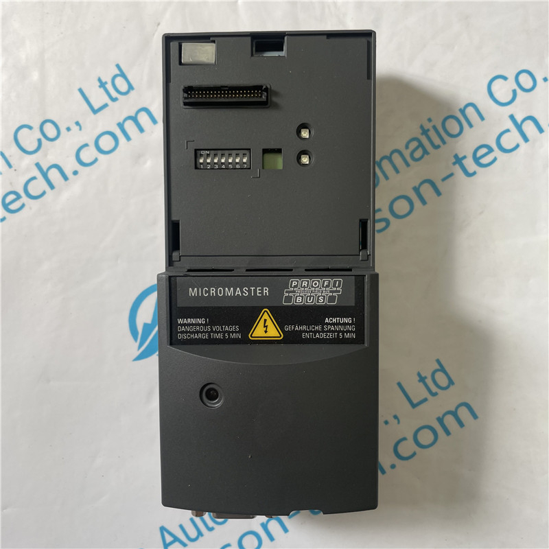 SIEMENS PLC communication module 6SE6400-1PB00-0AA0 MICROMASTER 4 PROFIBUS module For mechanical reasons, for MM4 FX/GX the plug 6GK1500-0EA02 must be used