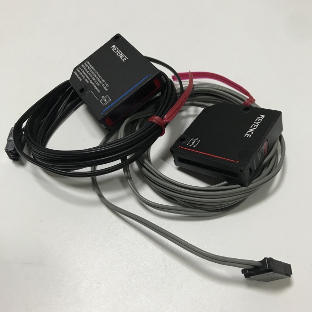 Keyence Digital laser sensor LV-H300