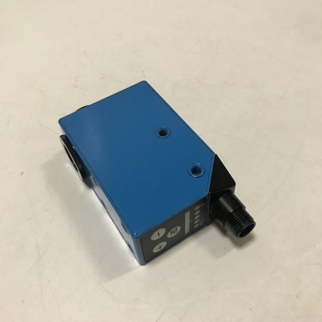 SICK color sensor CS81-P1112
