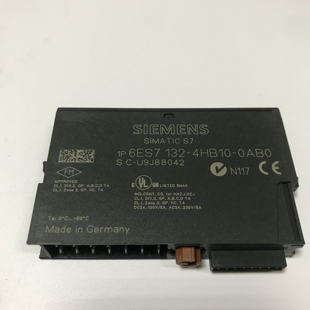 SIEMENS Switching output module 6ES7132-4HB10-0AB0