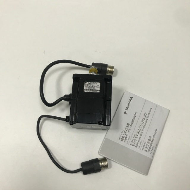 Yaskawa servo motor SGMPH-02AAE6SD
