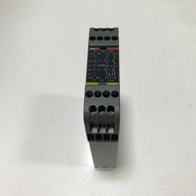 ABB safety relay 2TLA020052R1000