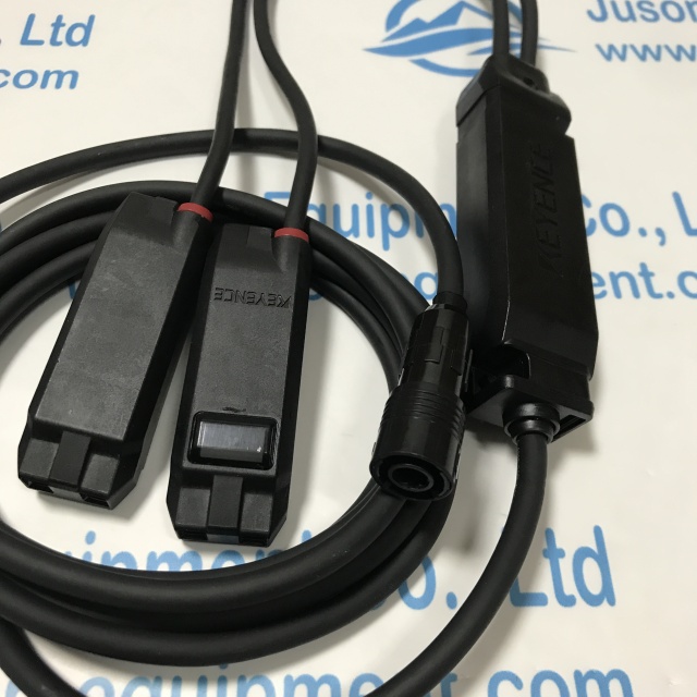 Keyence flow sensor FD-XS8