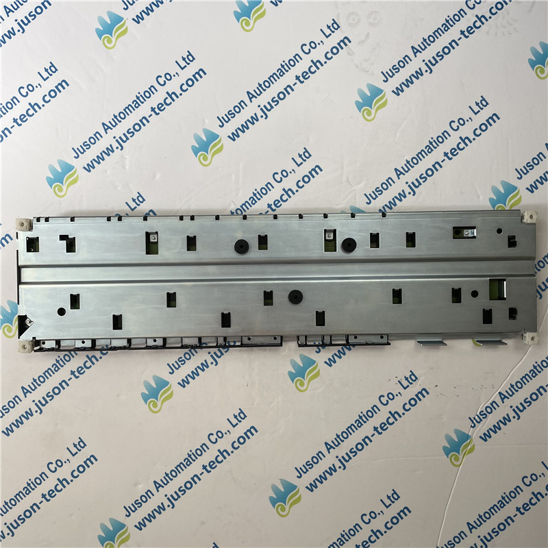 OMRON base plate CS1D-BC052