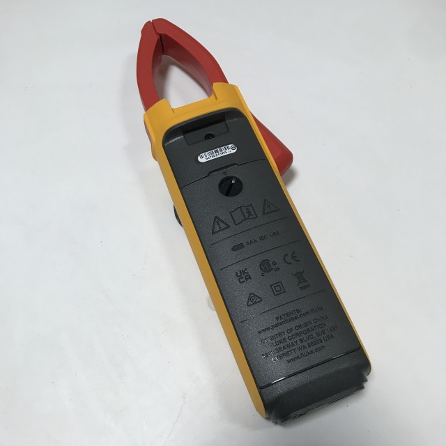 Fluke Solar powered clamp meter 393 FC 