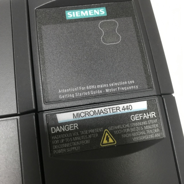 SIEMENS frequency converter 6SE6440- 2AD27-5CA1