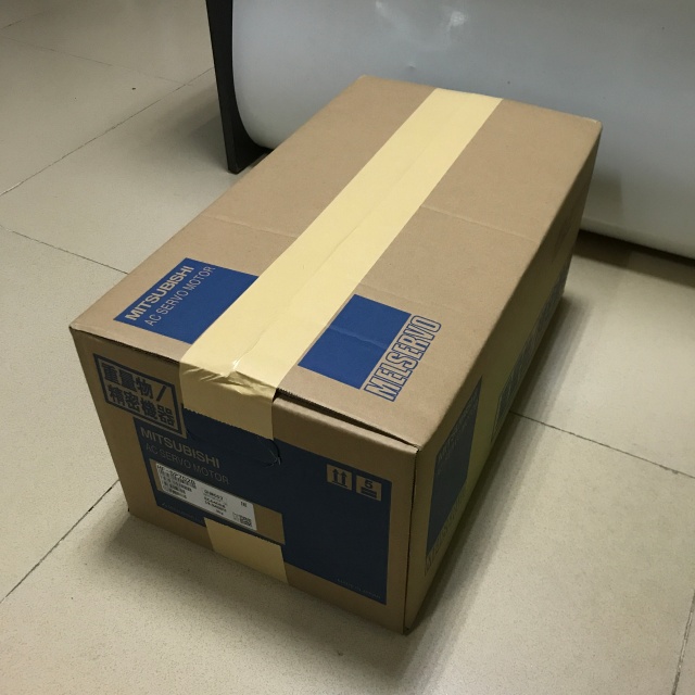 Mitsubishi servo motor HF-SP702B