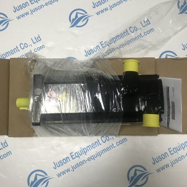 Schneider servo motor SH31003P11A2100