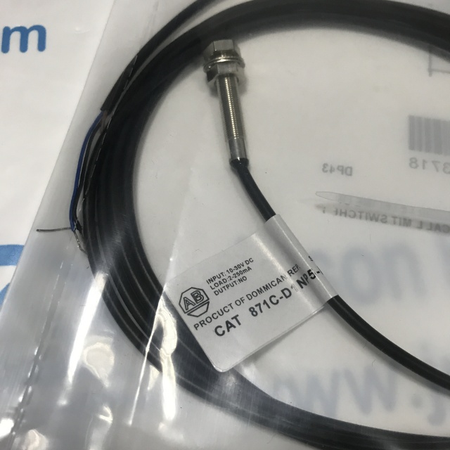 Allen Bradley Proximity switch 871C-D1NP5-P3